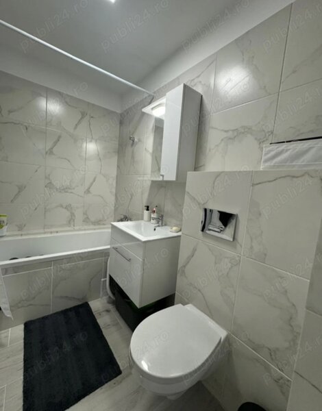 Dimitrie Leonida, Mall La Strada